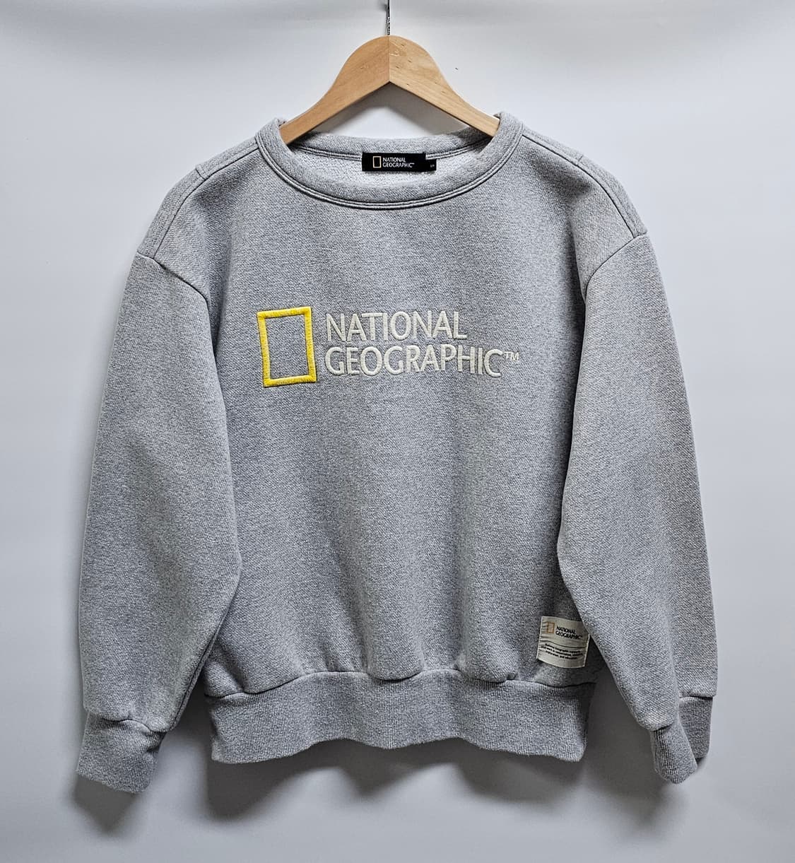 내셔널지오그래픽 여성 기모맨투맨 S 상품이미지1