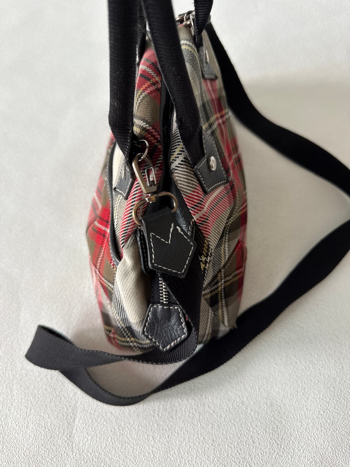 비비안웨스트우드(Vivienne Westwood) 체크토트백(크로스가능) 상품이미지4