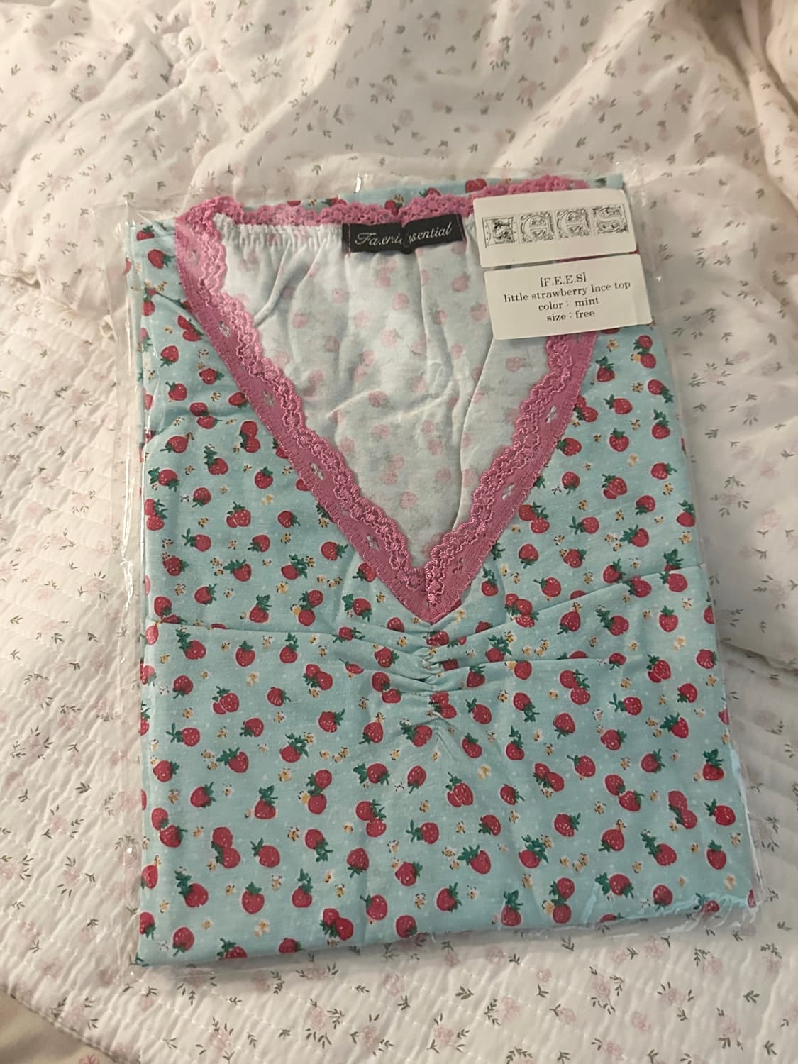 (미개봉) little strawberry lace top mint 상품이미지2