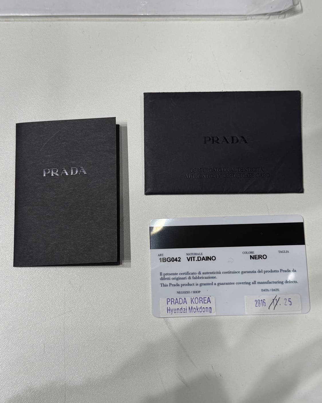 프라다 비텔로 다이노 레더 체인 토트백 상품이미지10