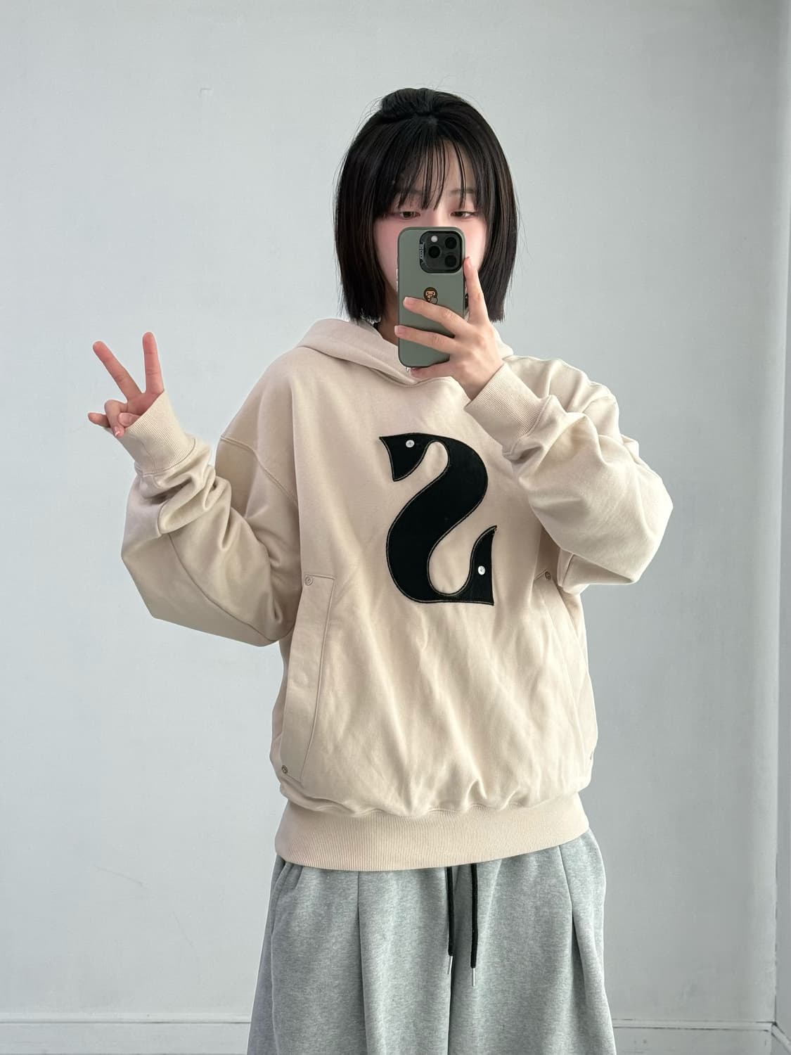 Satur 베이지 후드티 상품이미지1