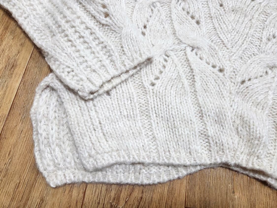 런던플랏(LONDONFLAT) 알파카 브이넥 케이블니트 프리사이즈 새상품 상품이미지6