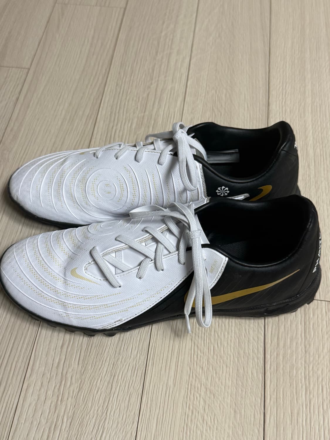 나이키 풋살화 260 | 나이키 팬텀 루나 2 아카데미 TF 화이트 상품이미지2