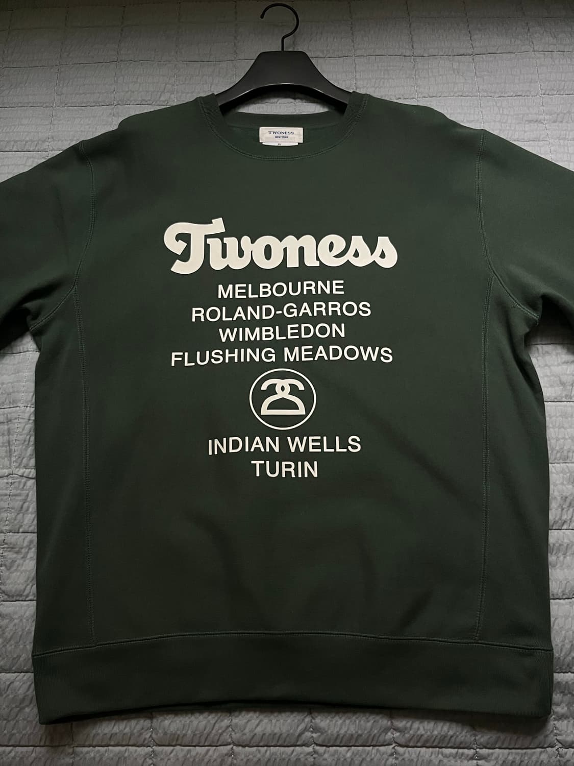 Twoness 투니스 월드 투어 크루 (XL) 상품이미지2