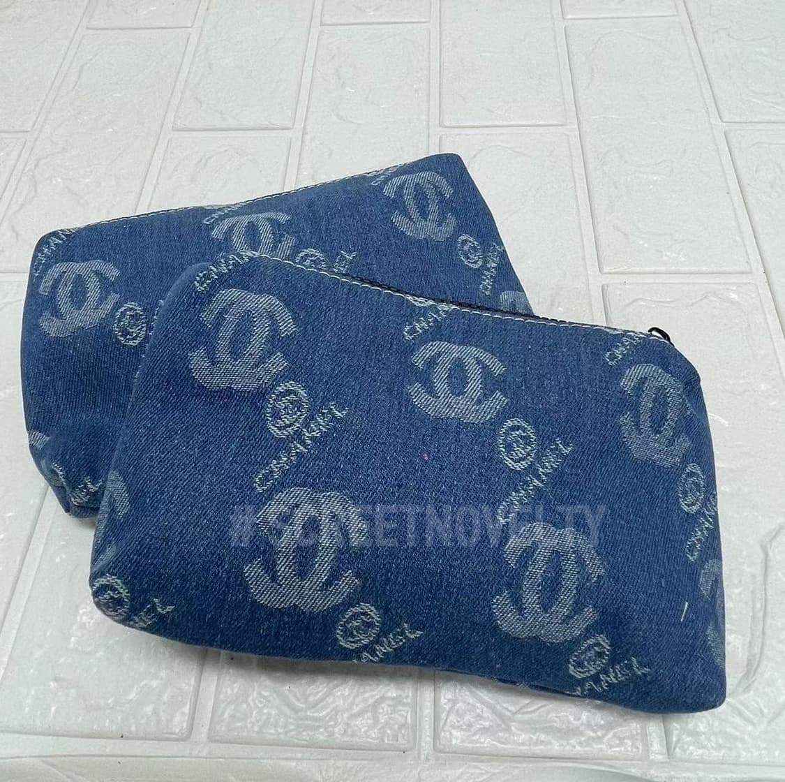 샤넬 코스메틱 데님 로고 파우치 무료배송 샤넬 코스메틱 데님 로고 파우치 상품이미지9