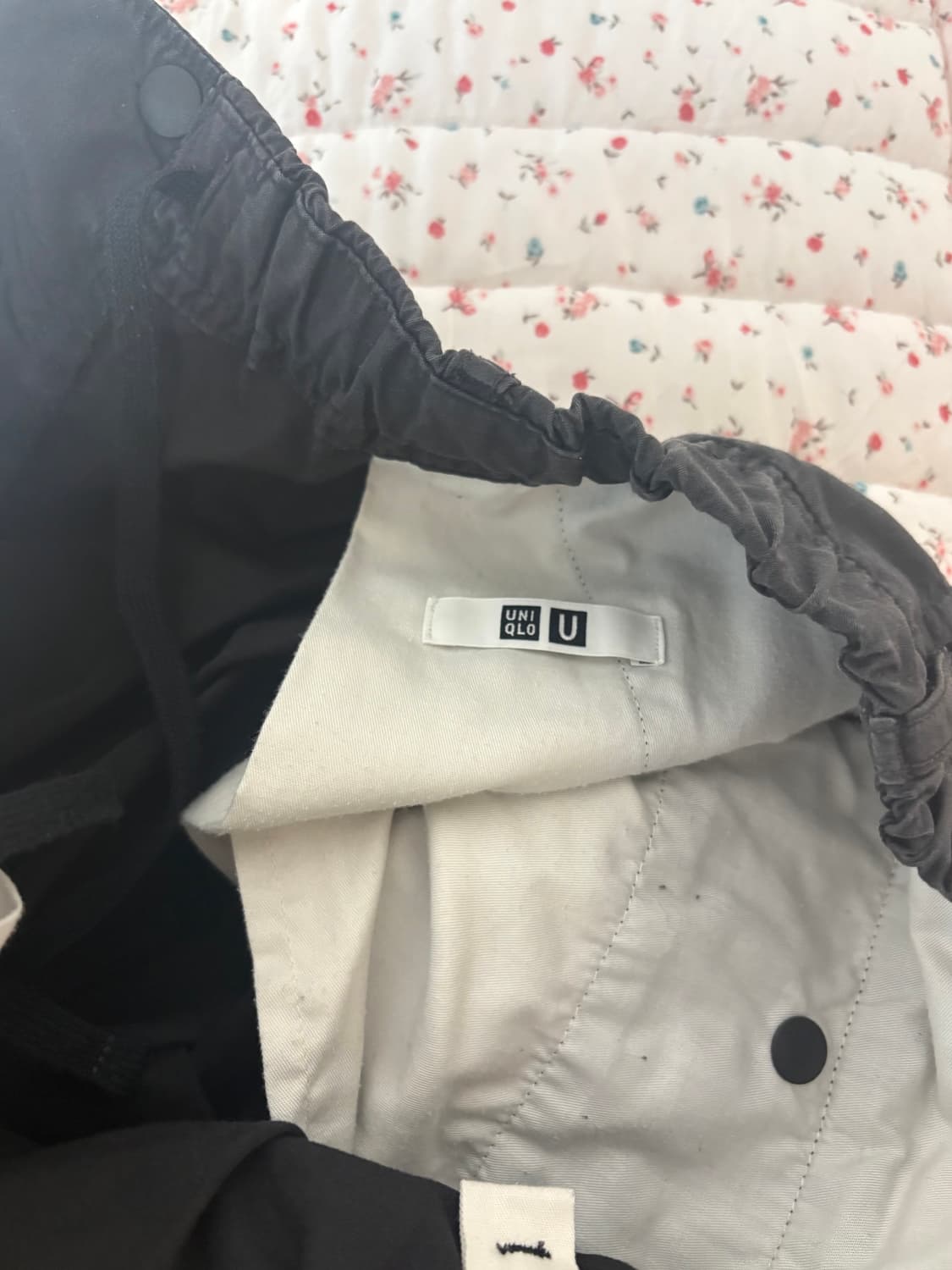 유니클로 U 와이드핏 파라슈트 카고팬츠 블랙,카키,베이지 S사이즈 상품이미지3