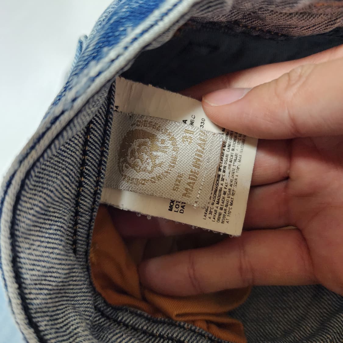 DIESEL 디젤 부츠컷 워시드 데님팬츠 상품이미지9