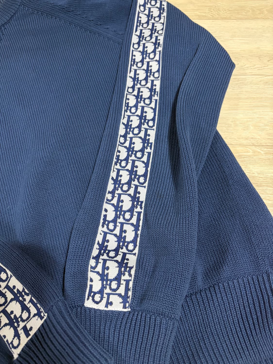 디올 인서트 니트 네이비 상품이미지2