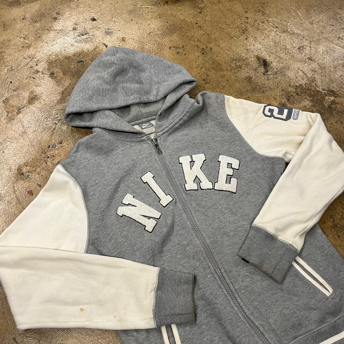 나이키 배색 그레이 화이트 후드집업 상품이미지1