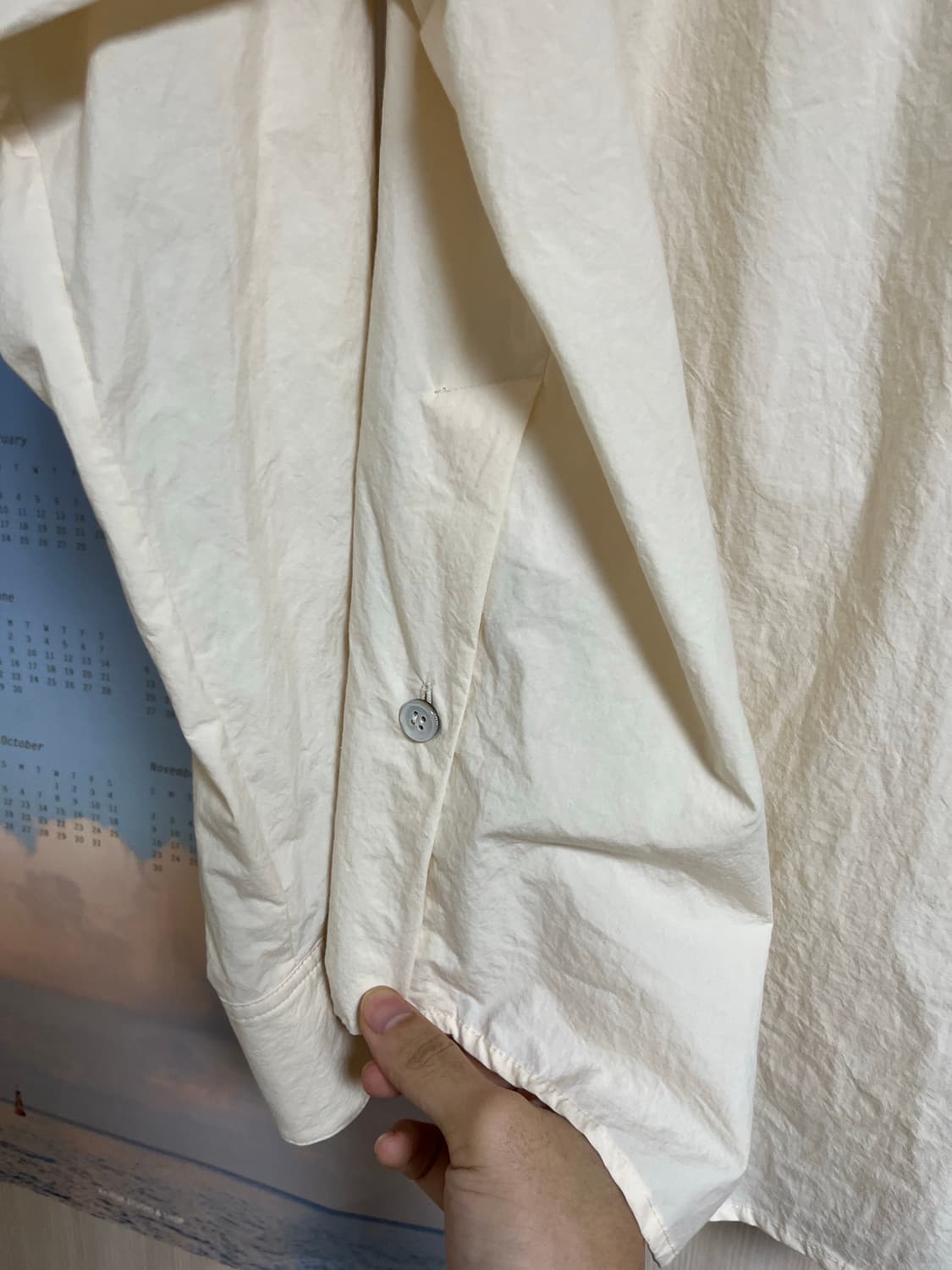 솔리드옴므 오버핏 페이퍼셔츠 베이지 상품이미지4