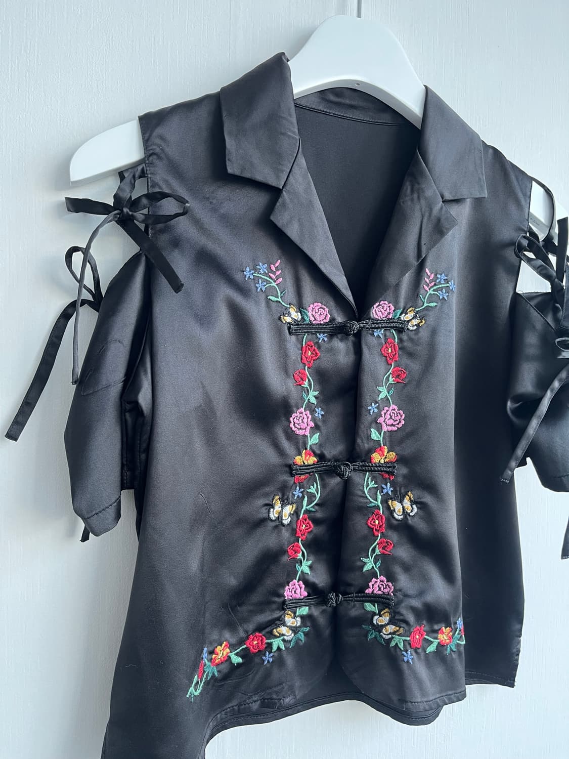 자수 오프숄더 치파오 블라우스 상품이미지6