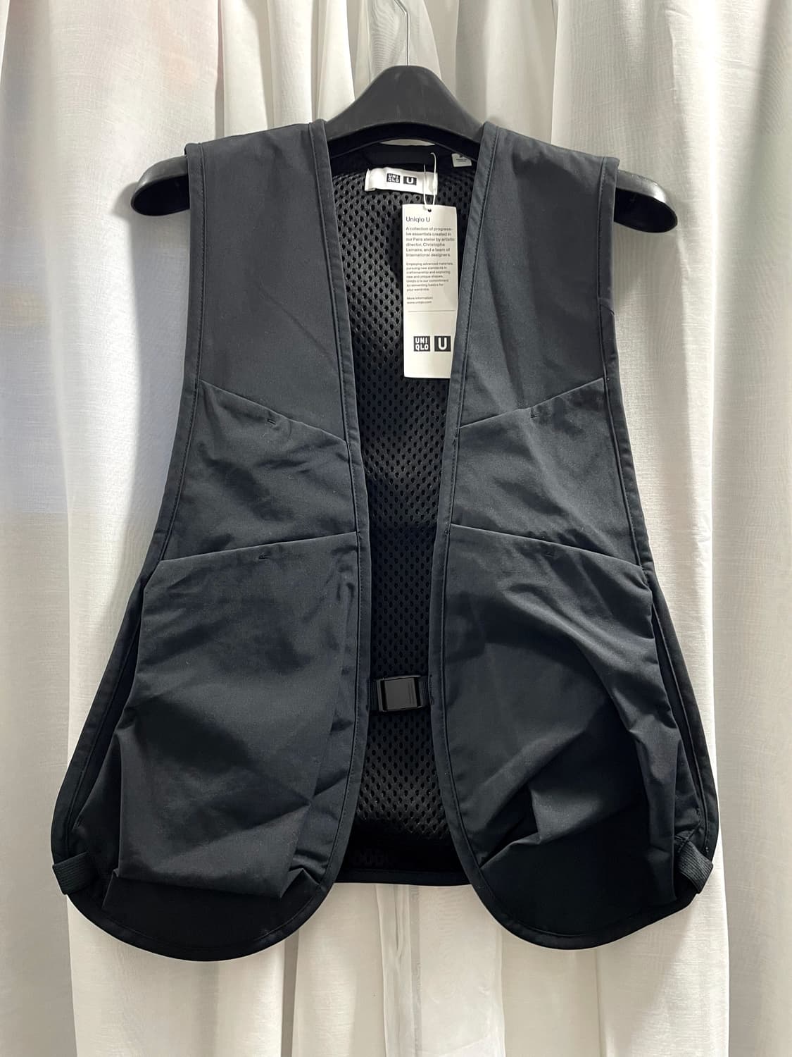 유니클로U/ 유틸리티 베스트 블랙/ M 상품이미지3