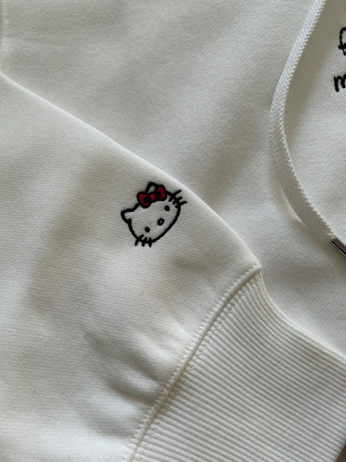 sanrio hoodie 상품이미지4
