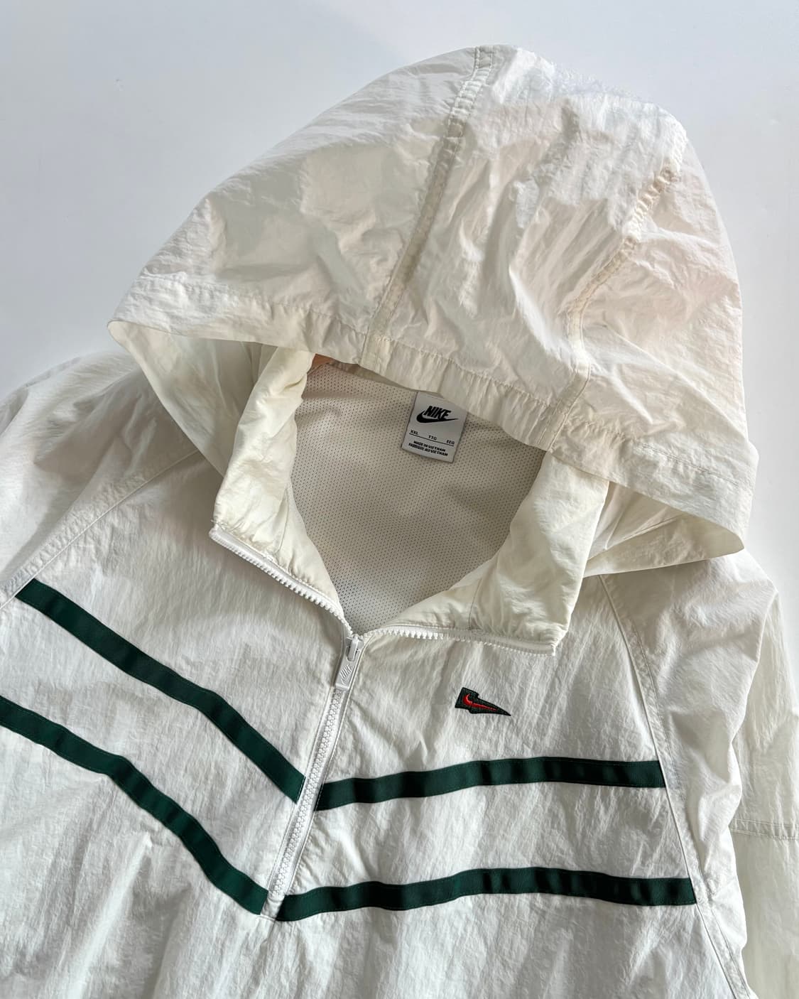 Nike 나이키 아이보리 후드 바람막이 상품이미지4