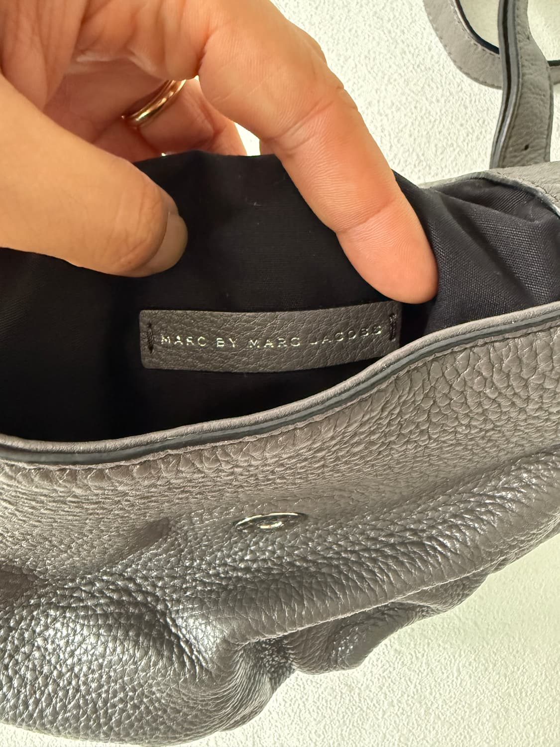 마크 바이 마크제이콥스(MARC BY MARC JACOBS) 레더 크로스 상품이미지10