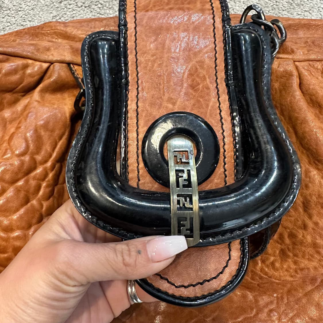 펜디 2006년 빈티지 가죽 숄더 B Bag 상품이미지5