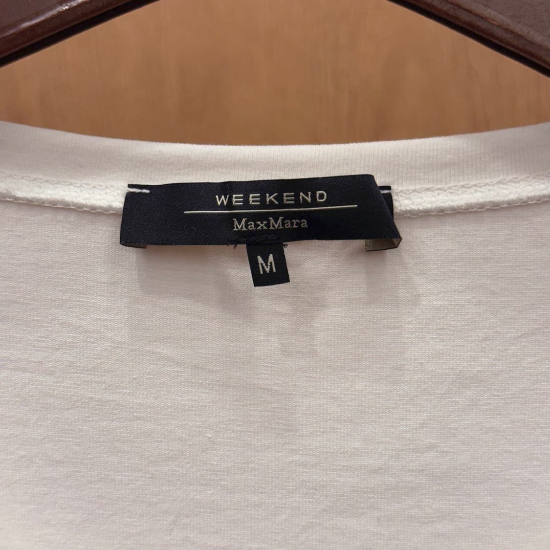 막스마라 위켄드 라운드넥 티셔츠 절개 라인 디테일 슬림핏 화이트 상품이미지6