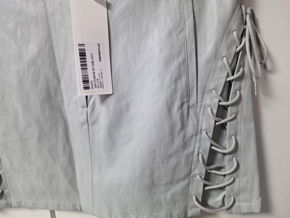 스타일난다 레이스업 미니 스커트 M 새상품
 상품이미지6