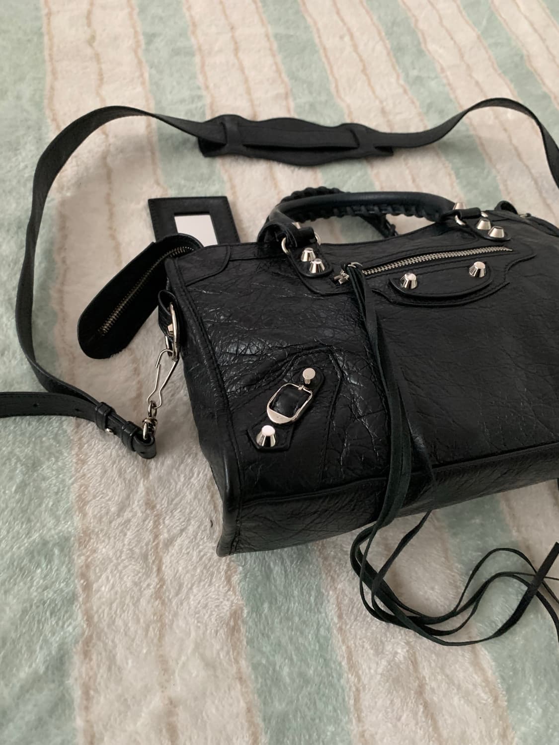 발렌시아가 시티백 모터백 스몰 블랙 정품 상품이미지3