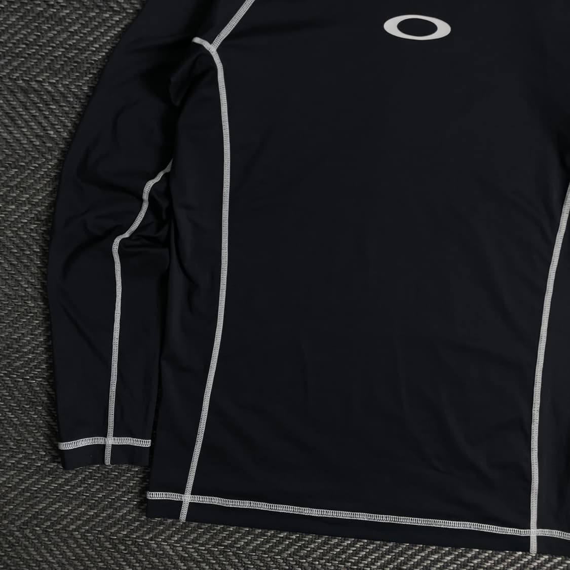 오클리 아이콘 로고 아웃 스티치 트레이닝탑 y 3209 상품이미지4