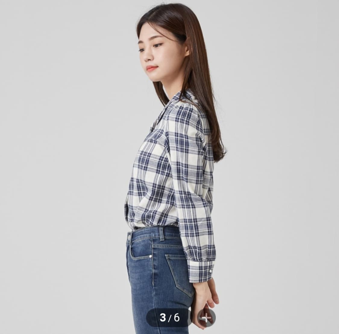 (새상품) 로엠 화이트 네이비 블라우스 S 여성 볼륨소매 체크셔츠 상품이미지2