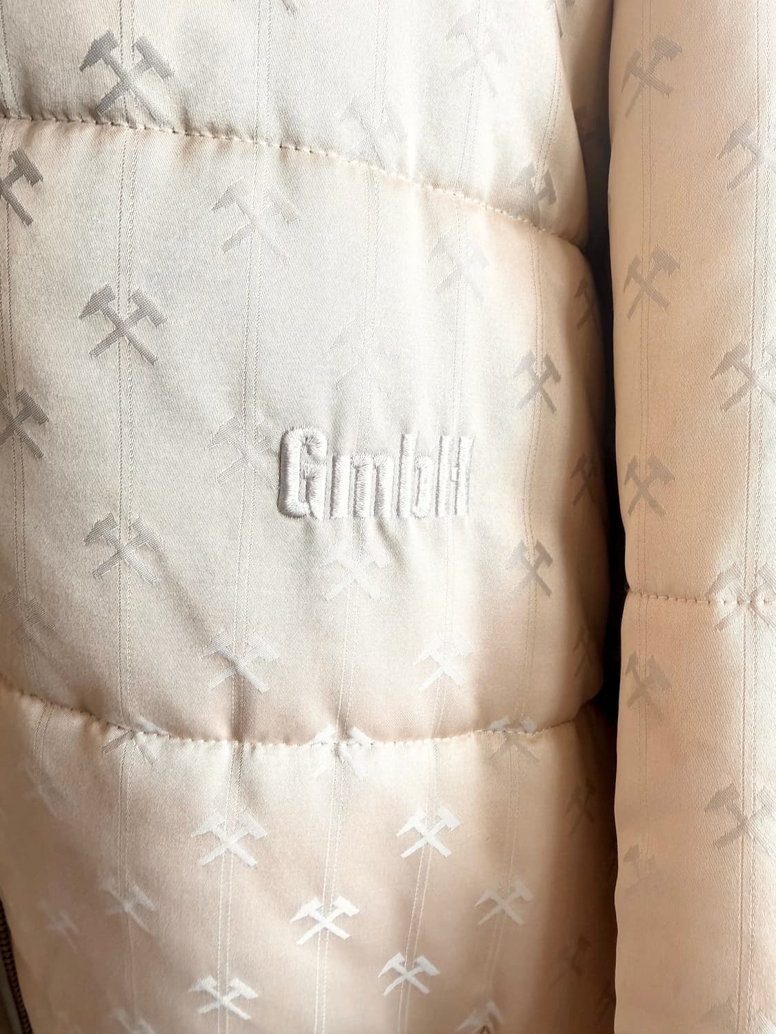 게엠베하 19FW 패딩  GmbH 상품이미지4