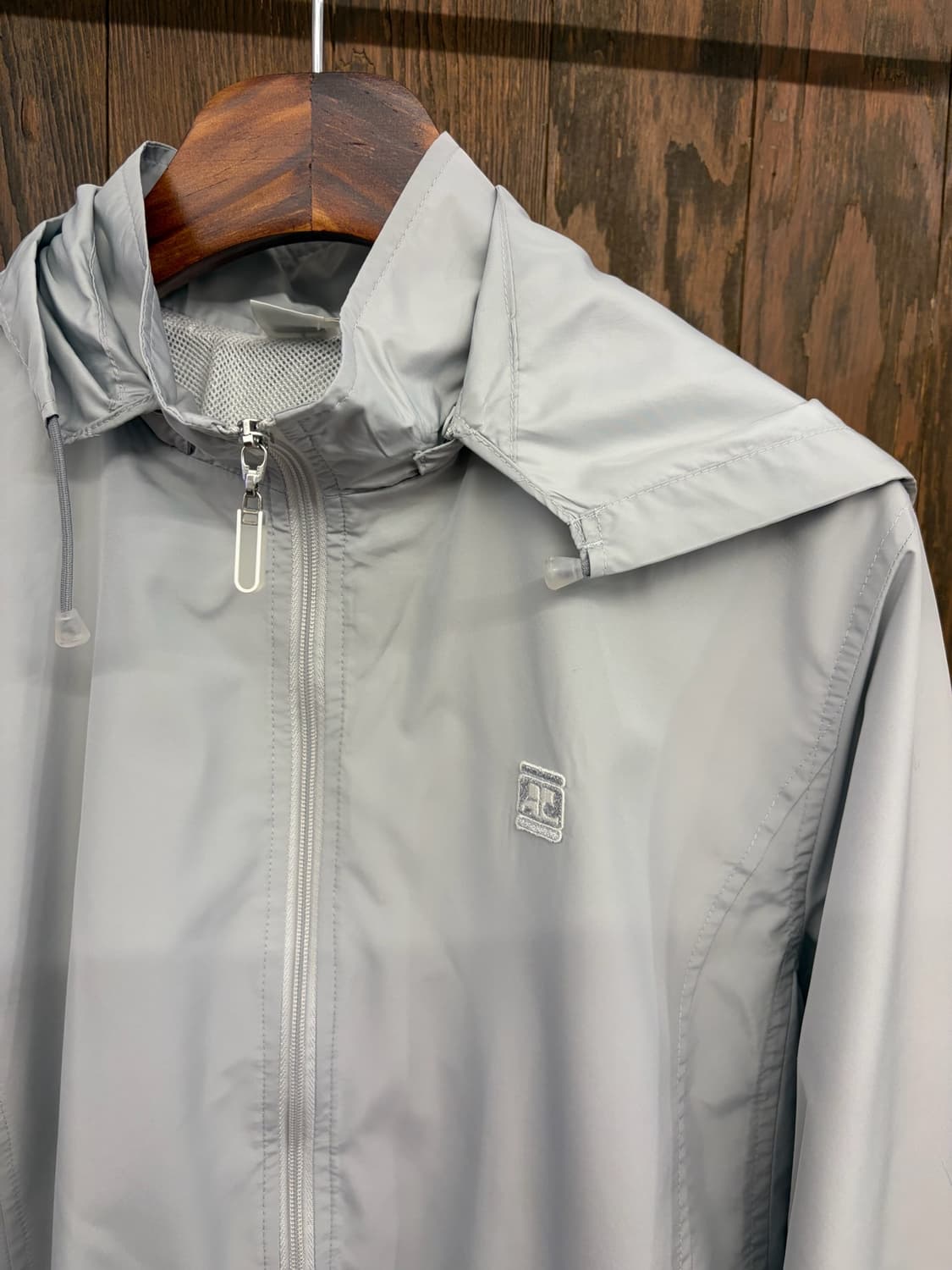 꾸레쥬 정품 소라그레이 바람막이 상품이미지4