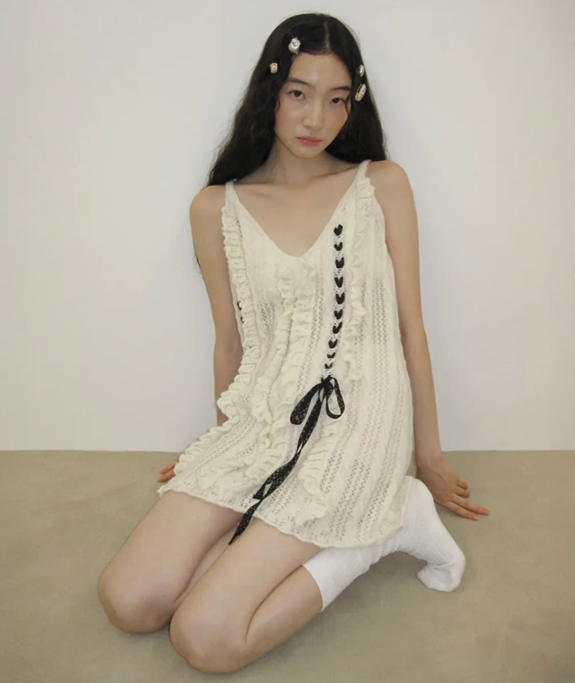 시눈Crochet Ribbon Tie Sleeveless Dress 상품이미지1
