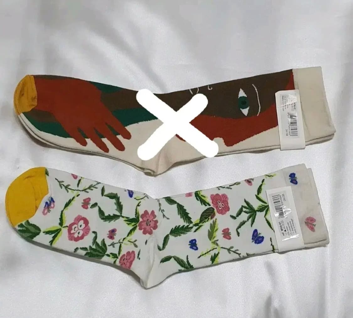 크림베이지 그린브라운 플라워 추상화 Bonne Maison 본메종 양말 상품이미지1