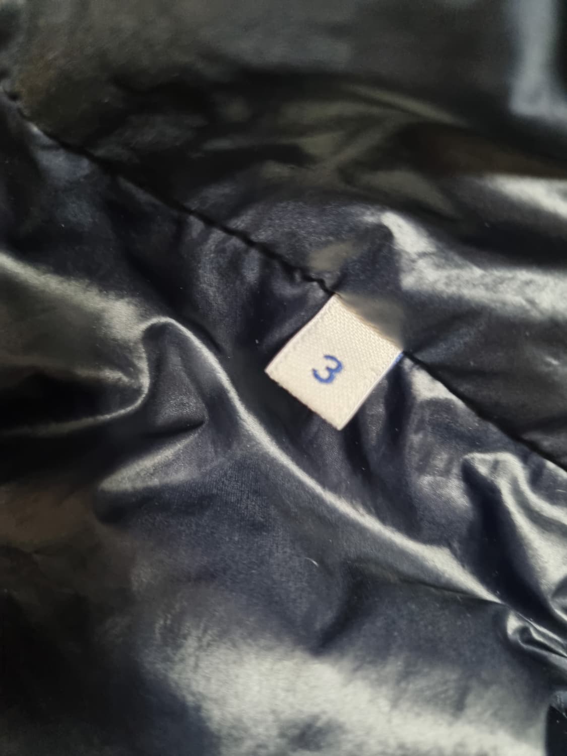 몽클레어 남성 경량 패딩조끼  상품이미지4