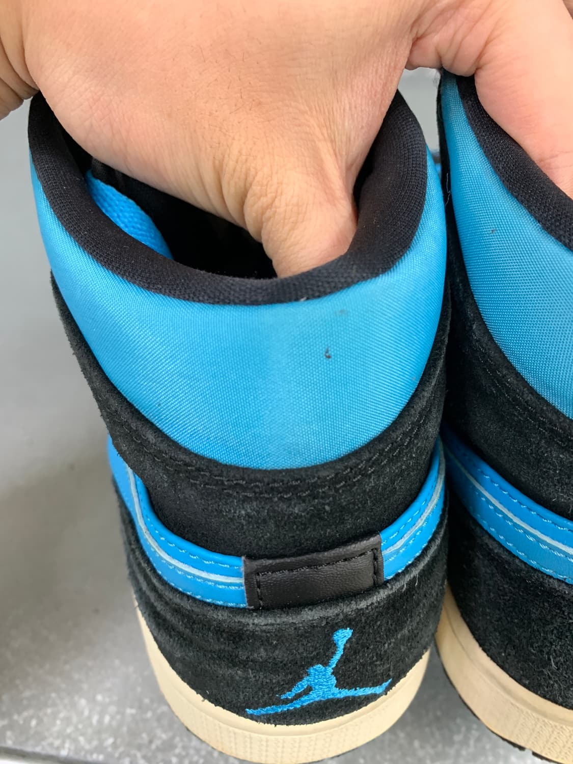 나이키 에어 조던 1 미드 파우더 블루 270 상품이미지8