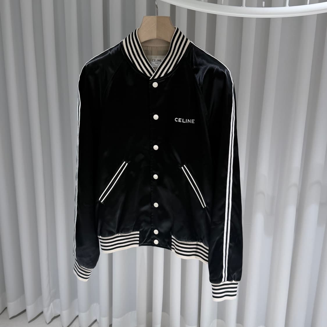 (A/52) / 셀린느 클래식테디 텍스 쳐드 울 블랙 바시티 자켓 상품이미지2