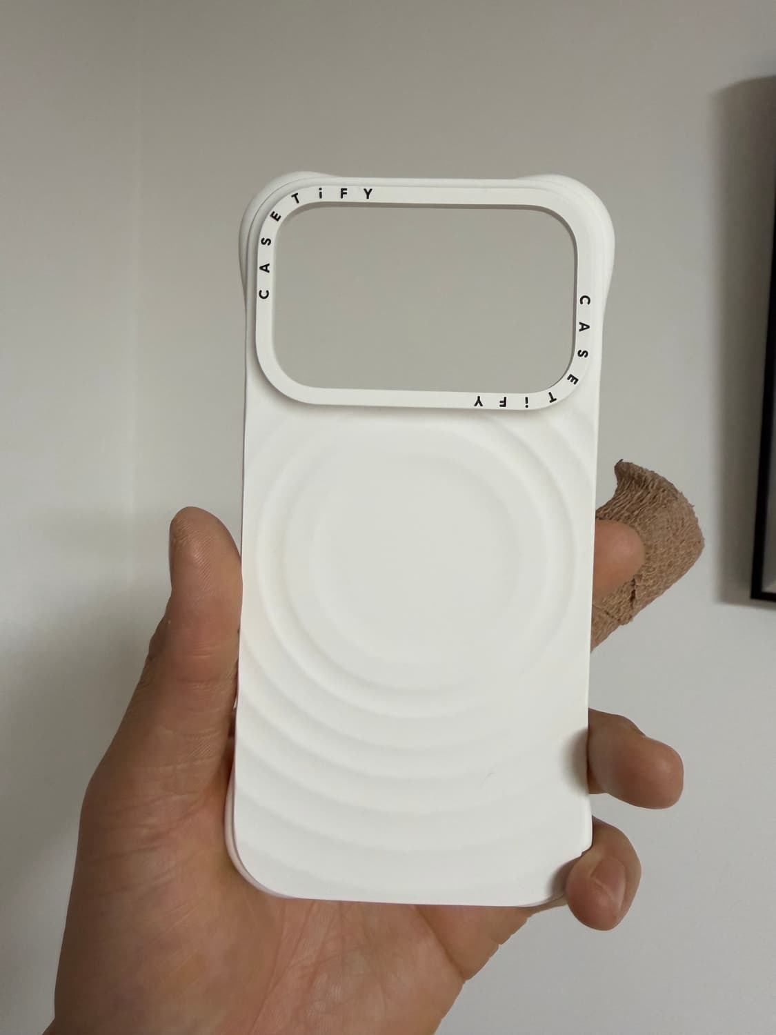 아이폰17프로 리플케이스 화이트 상품이미지1