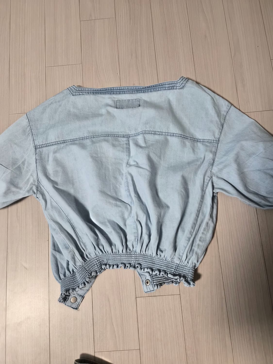 [GUESS] 게스 정품 스퀘어넥 퍼프 데님 블라우스 (S) 상품이미지5