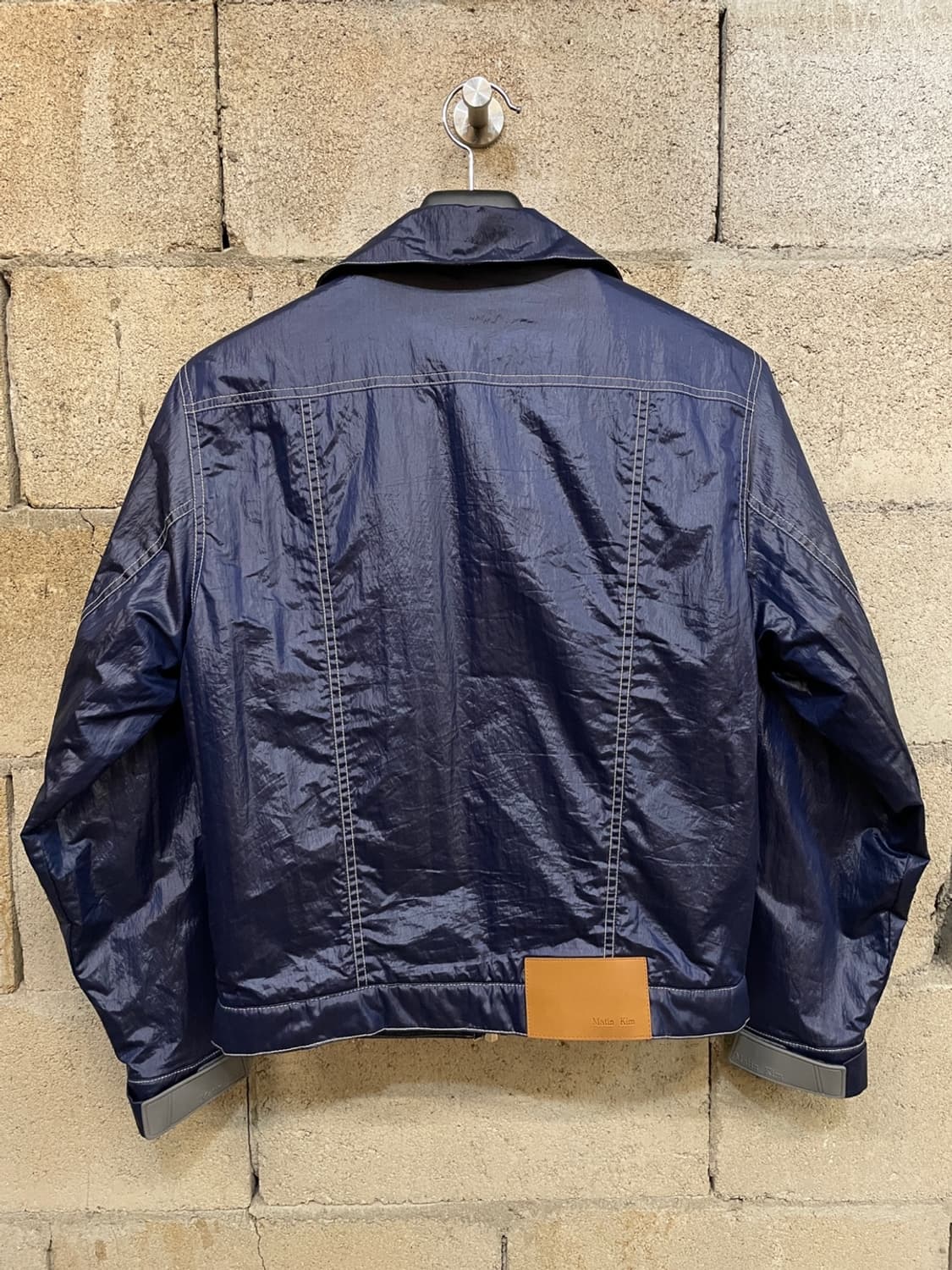 마뗑킴 스티치 디테일 트러커 자켓 상품이미지4