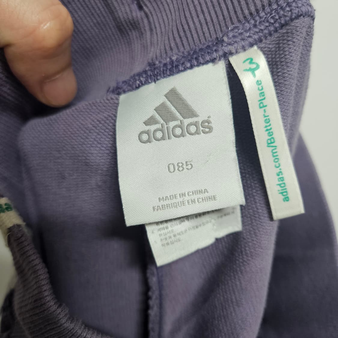 아디다스 친환경 와이드핏 트랙 팬츠85 상품이미지5
