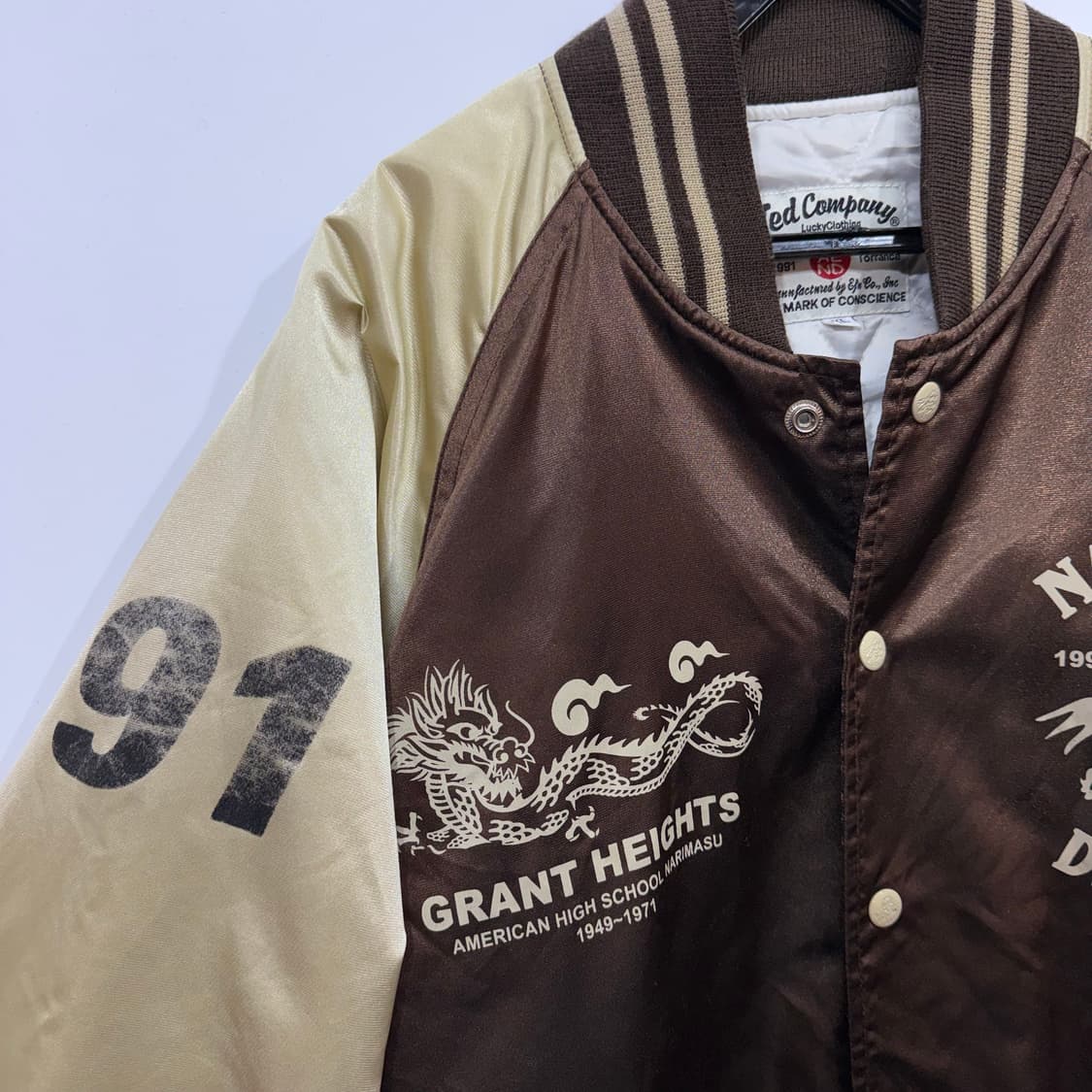 테드 컴퍼니 Dragon Varsity Jacket 상품이미지5