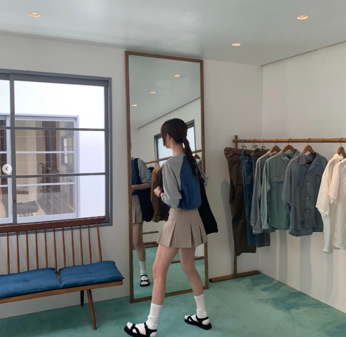 Teket stamp raglan L/S tee blue (차정원 착용) 상품이미지2