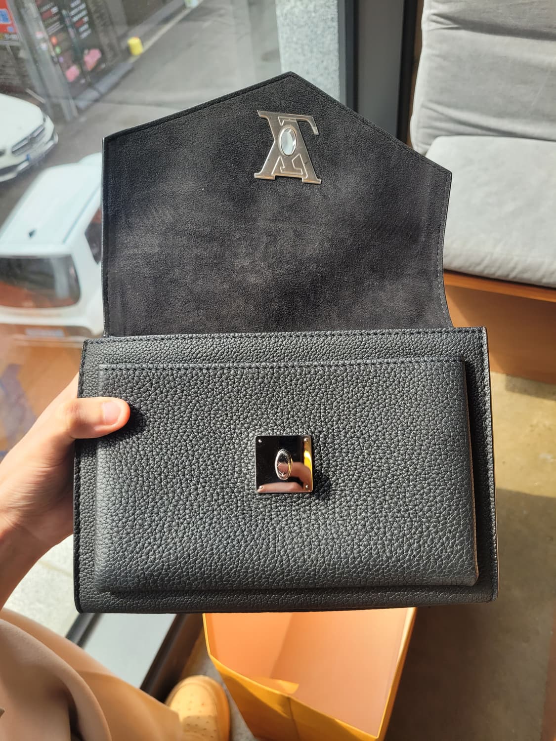 루이비통 마이락미 체인백 블랙 상품이미지9