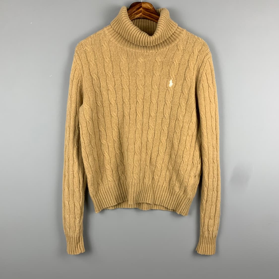 폴로 랄프로렌 신형 베이지 꽈배기 목폴라 니트 상품이미지2