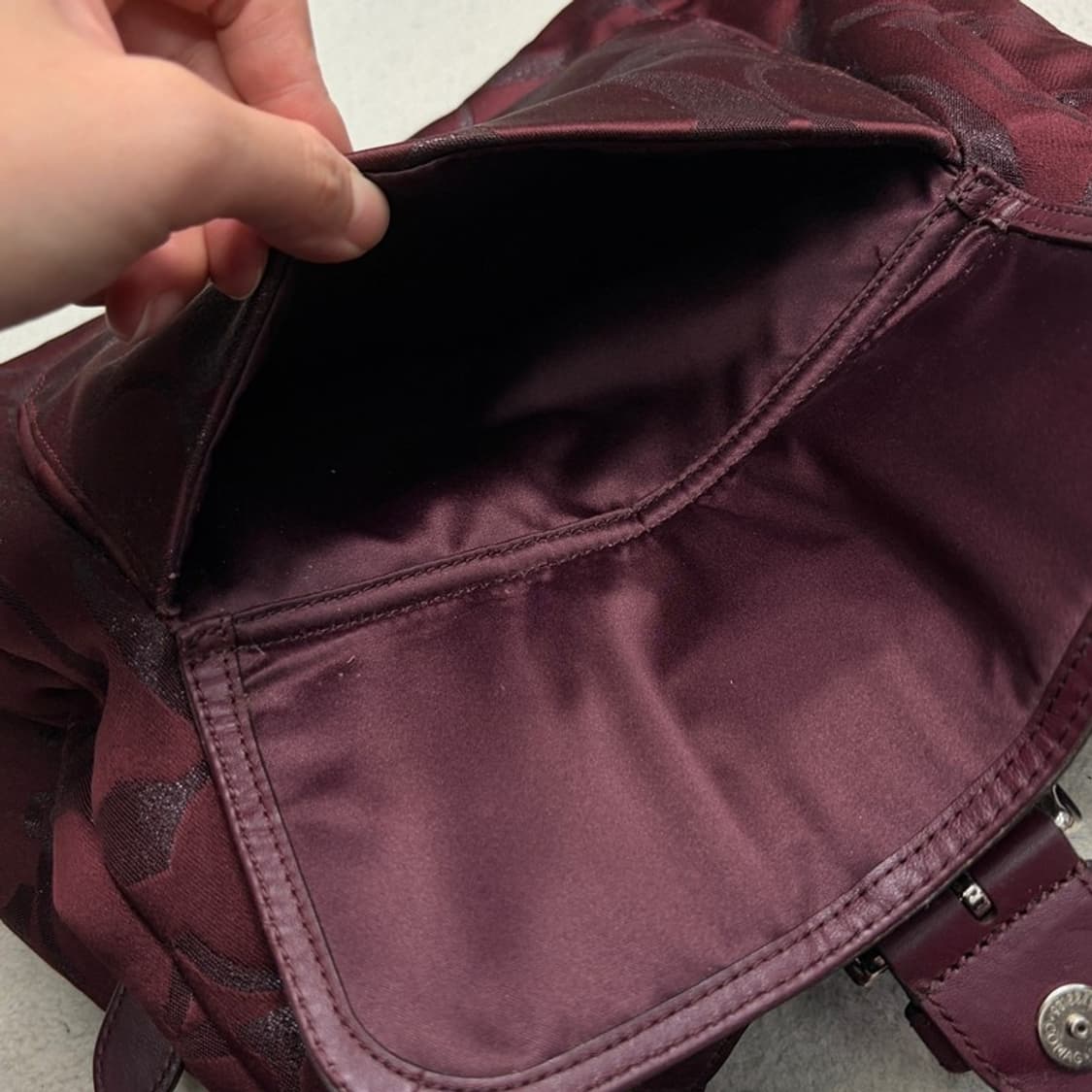 COACH 시그니처 버클 호보백 상품이미지9