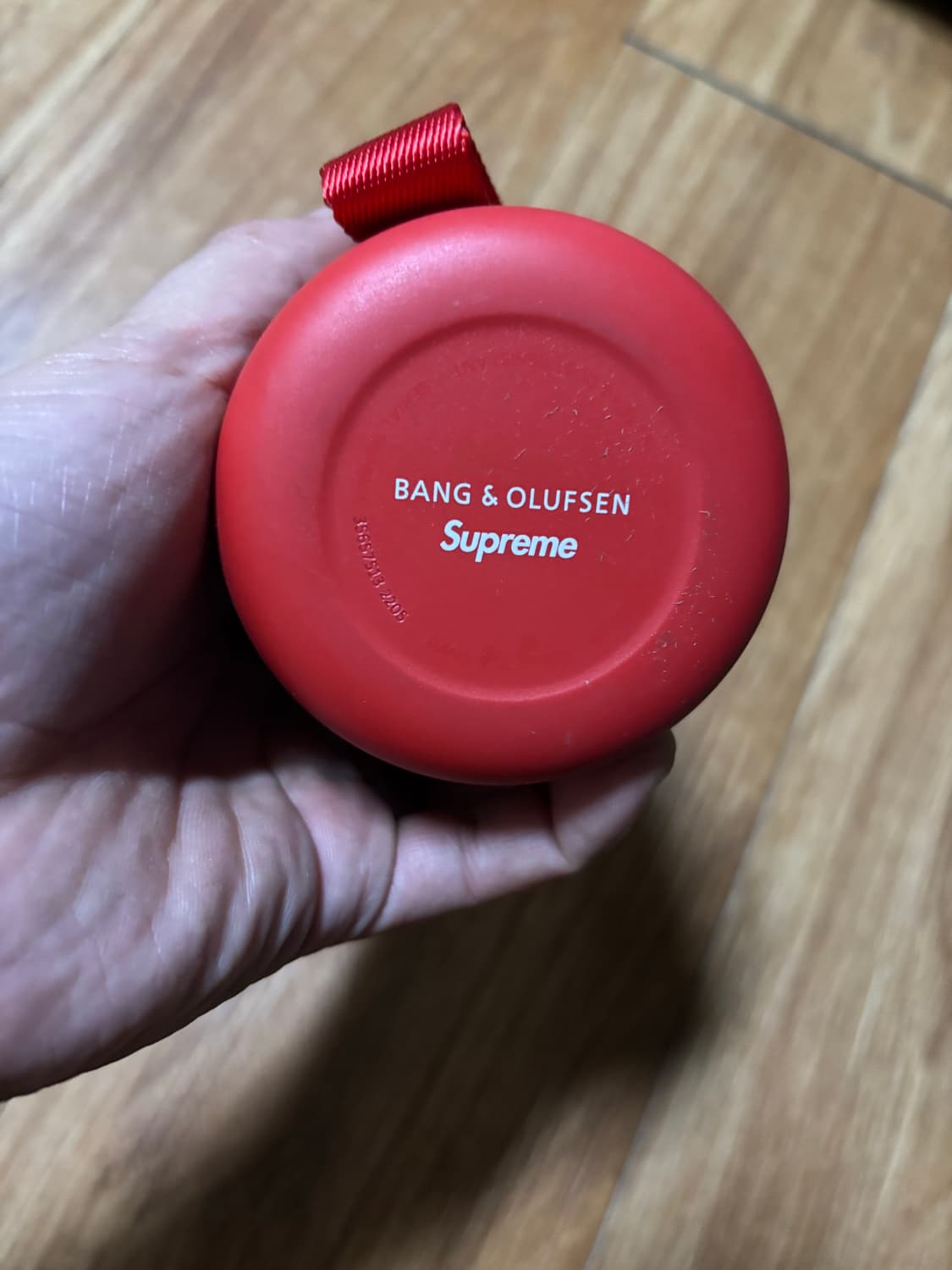 슈프림 뱅앤울룹슨 스피커 상품이미지4