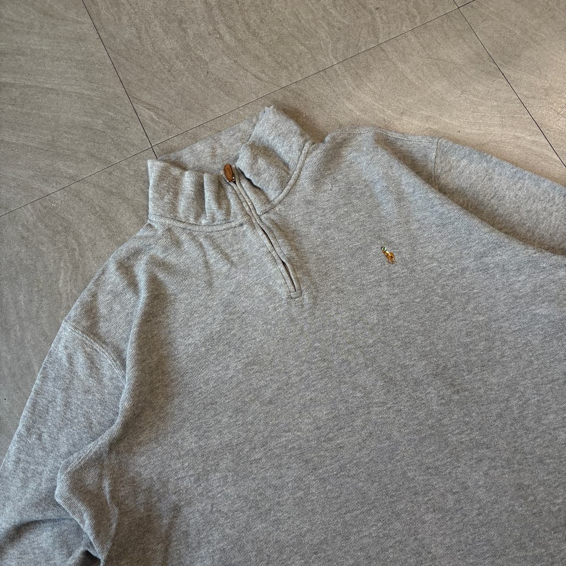 폴로 국내 매장 정품 그레이 이스테이트립 반집업 니트 상품이미지2