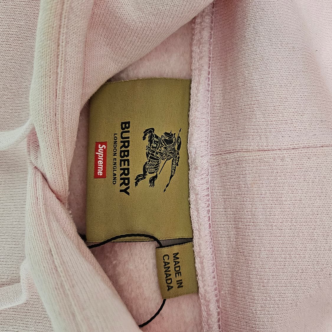 정품 슈프림 x 버버리 미들로고 핑크 후드티 상품이미지6