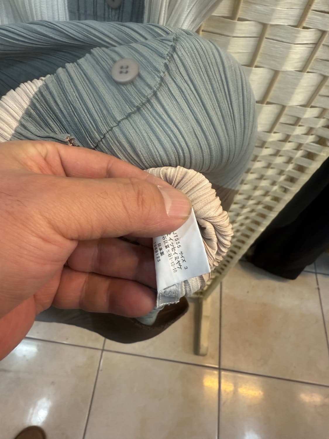 3/66 정품 플리츠플리즈 팝니다 상품이미지3