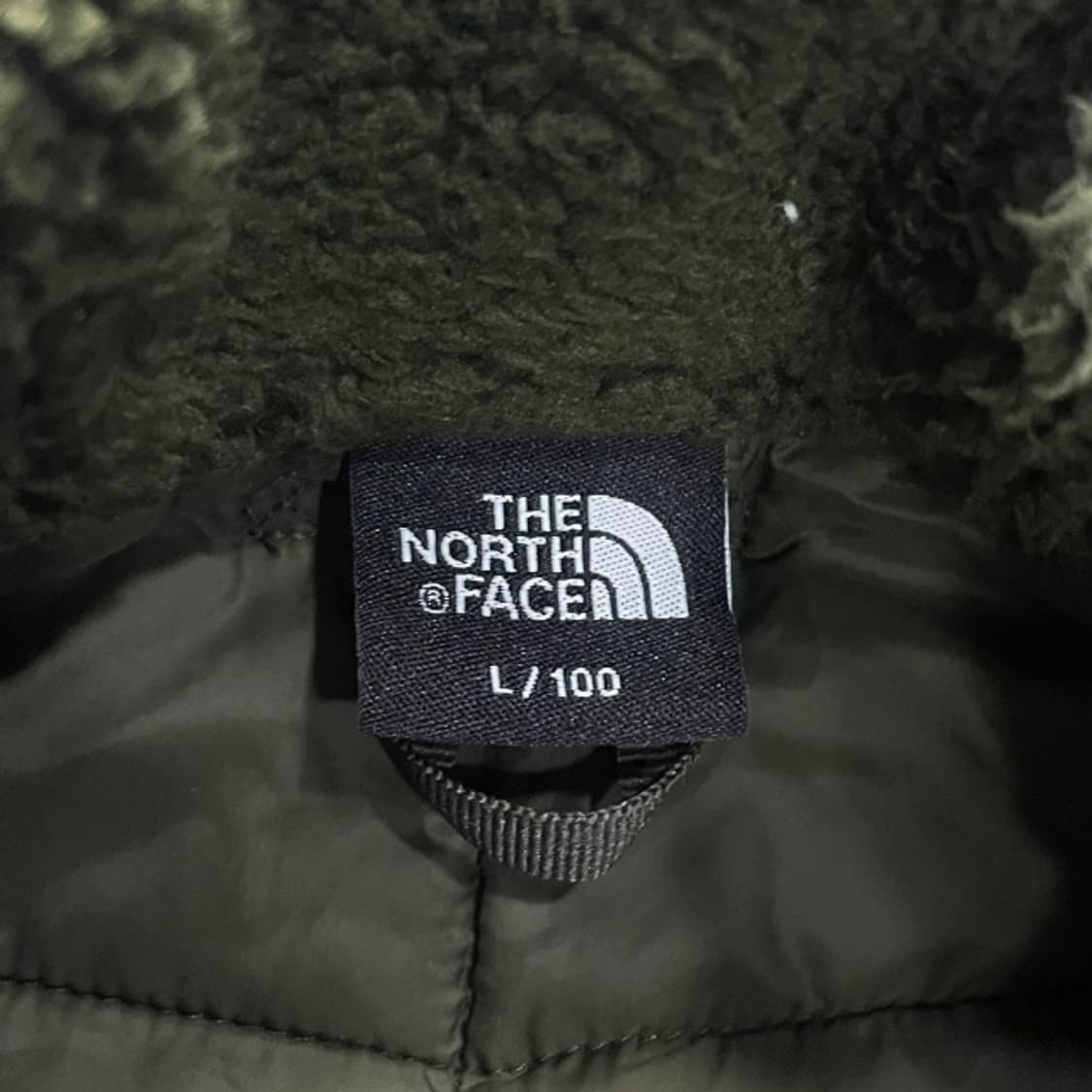 100 노스페이스 경량패딩  상품이미지3