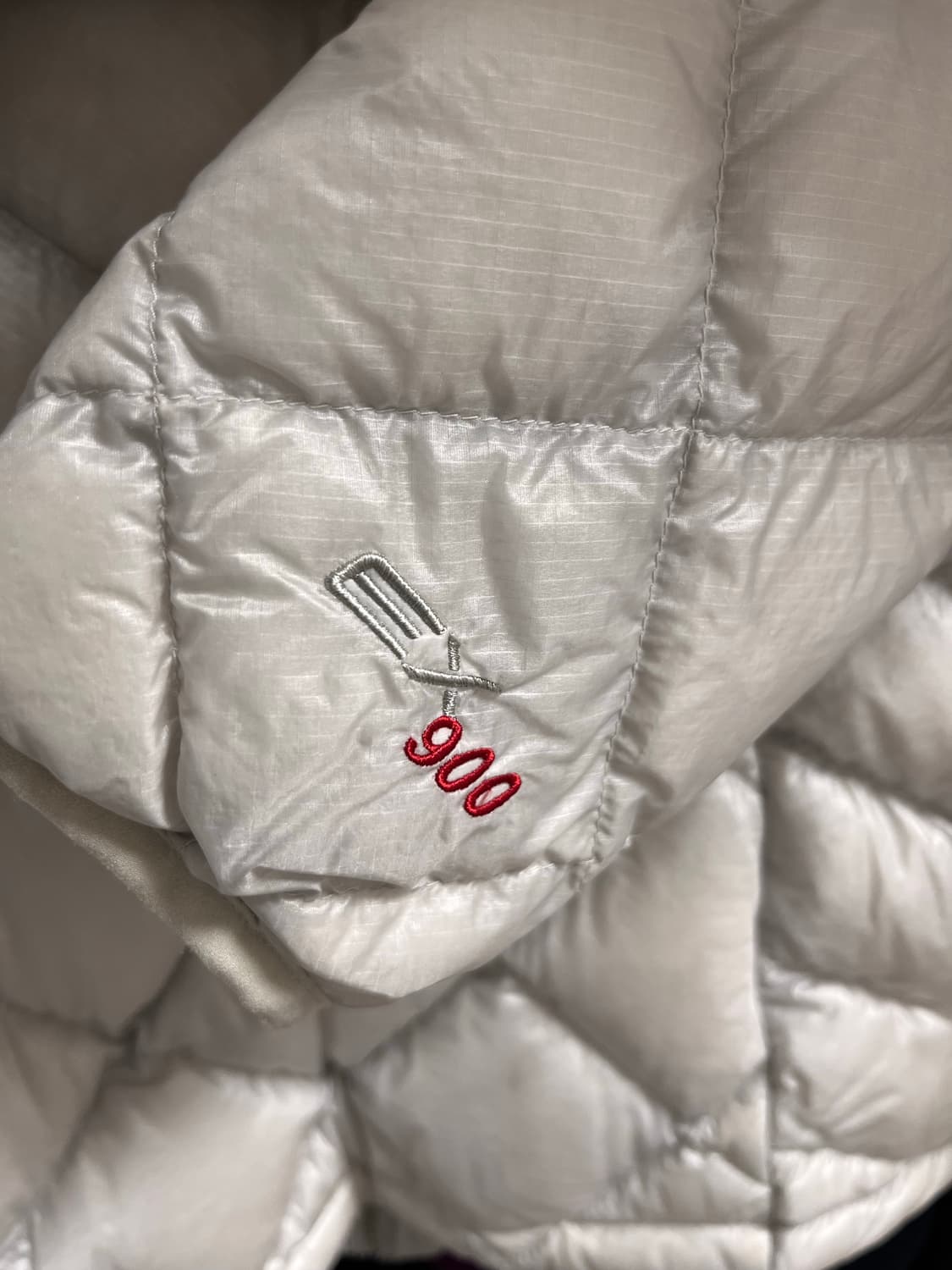 몽벨 경량패딩 m 상품이미지3