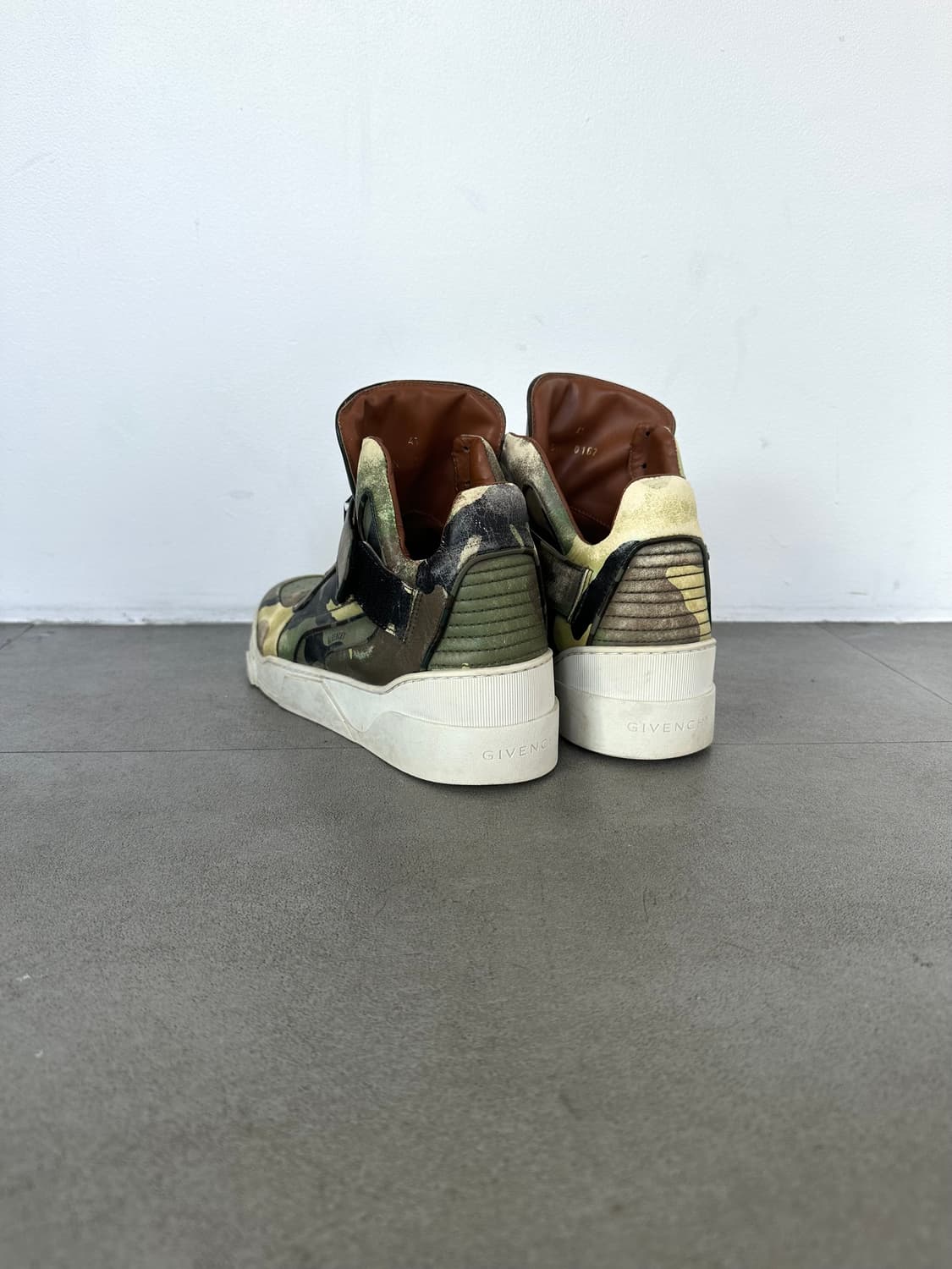 지방시 카모 타이슨 스타 스터드 하이탑 상품이미지4