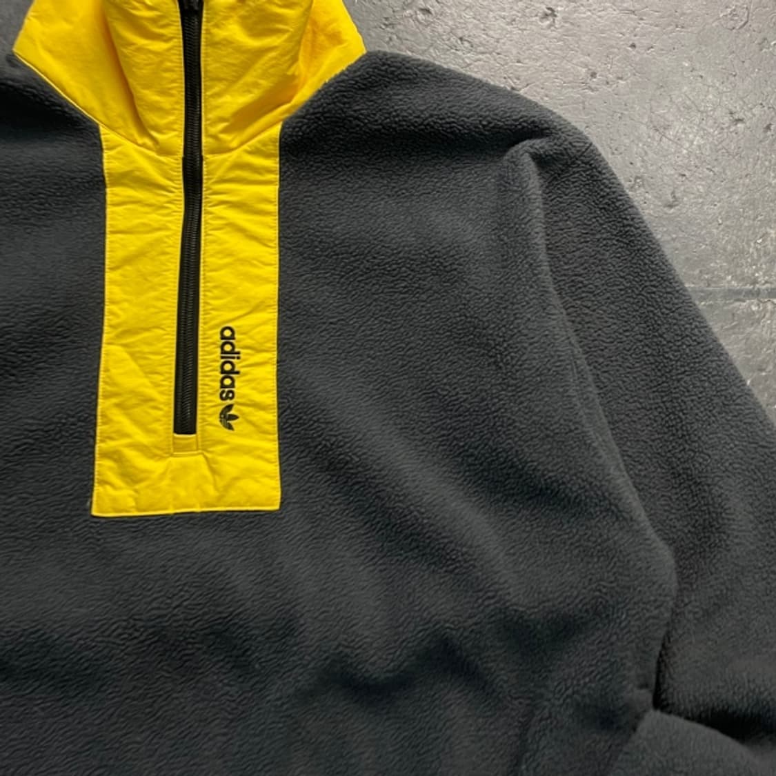 100 아디다스 풀오버 후리스  상품이미지2