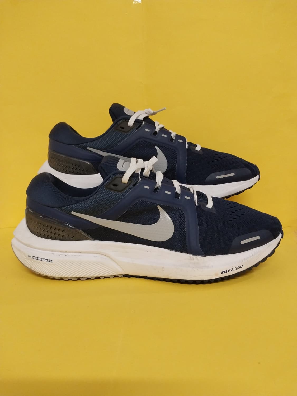 남성 나이키 보메로16 화이트 미드나잇 네이비 런닝화, 운동화 (275) 상품이미지3